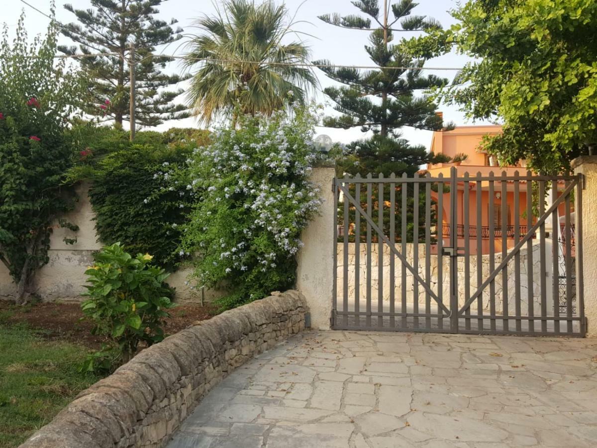 Villa Vega Fontane Bianche Zewnętrze zdjęcie